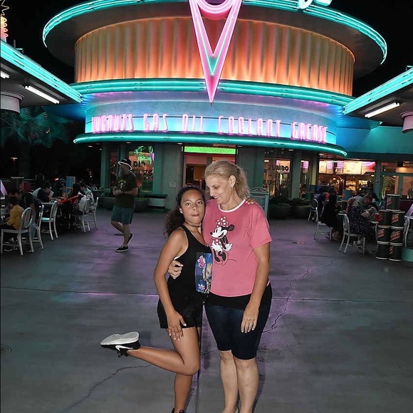 Meet your Posher, Chris - Picture 1 of 1